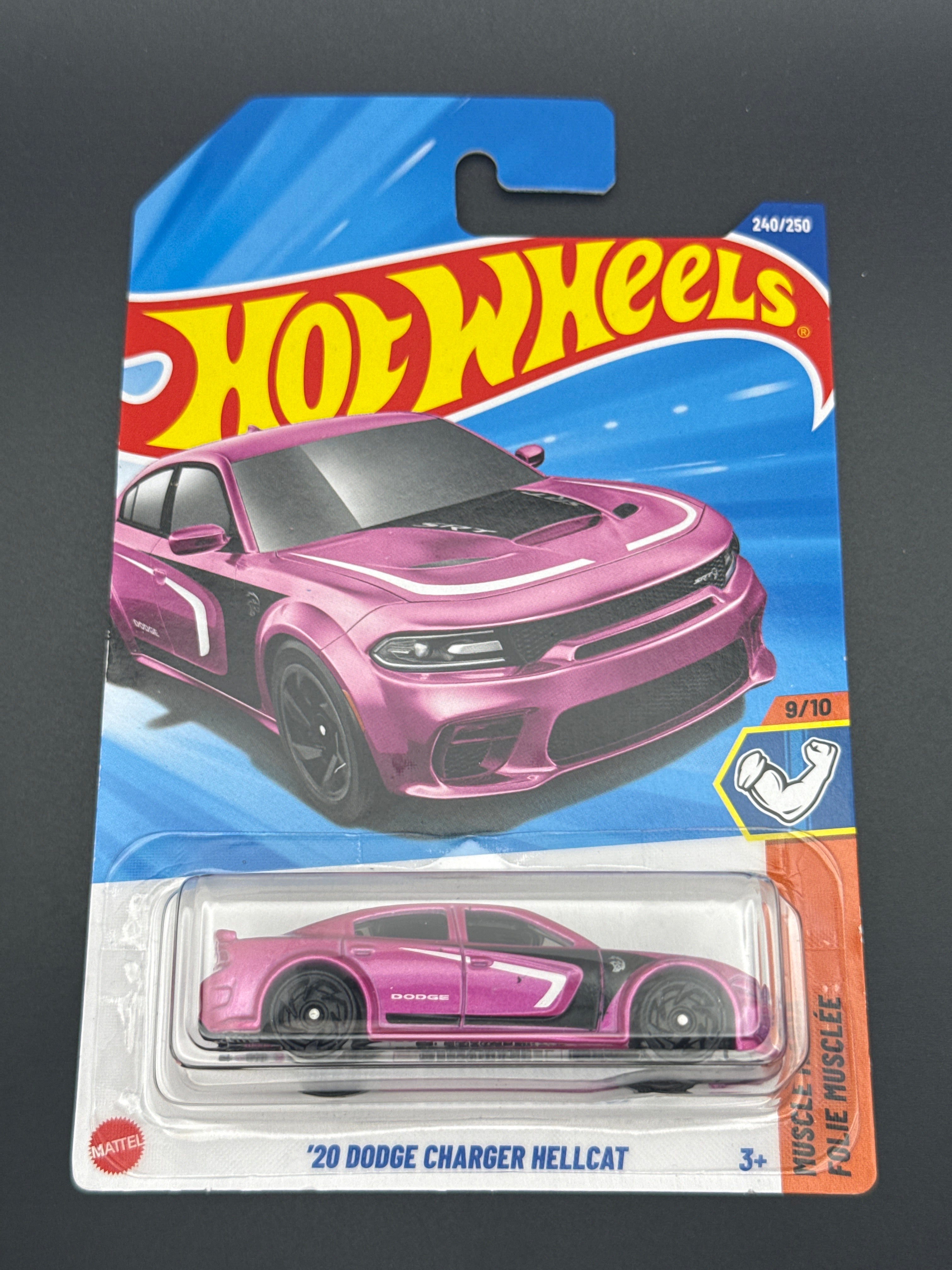 20 Dodge Charger Hellcat